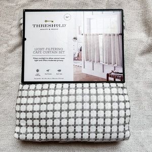 Threshold light filtering café curtain set